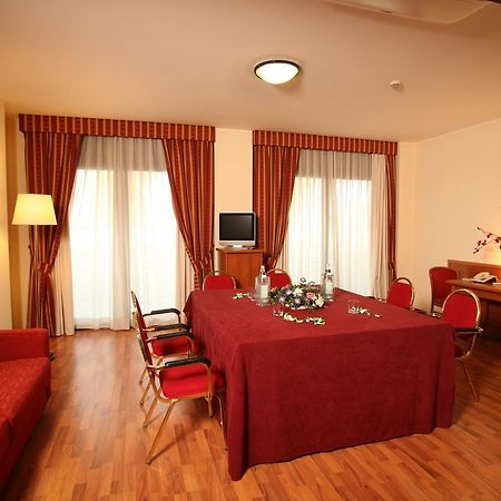 Hotel Executive Meeting & Events Udine Dış mekan fotoğraf