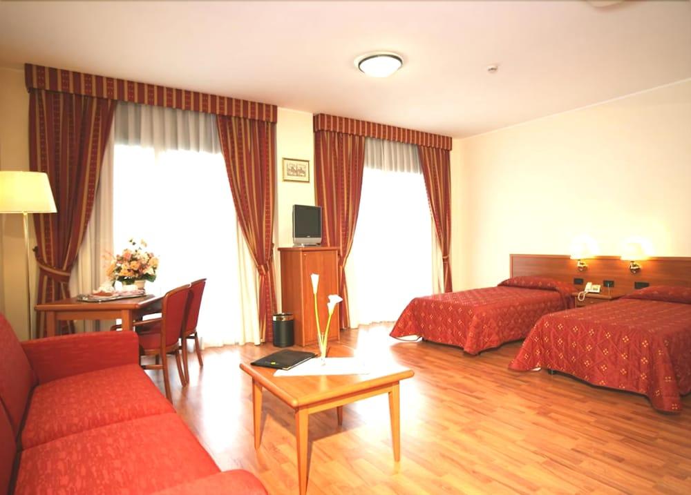 Hotel Executive Meeting & Events Udine Dış mekan fotoğraf