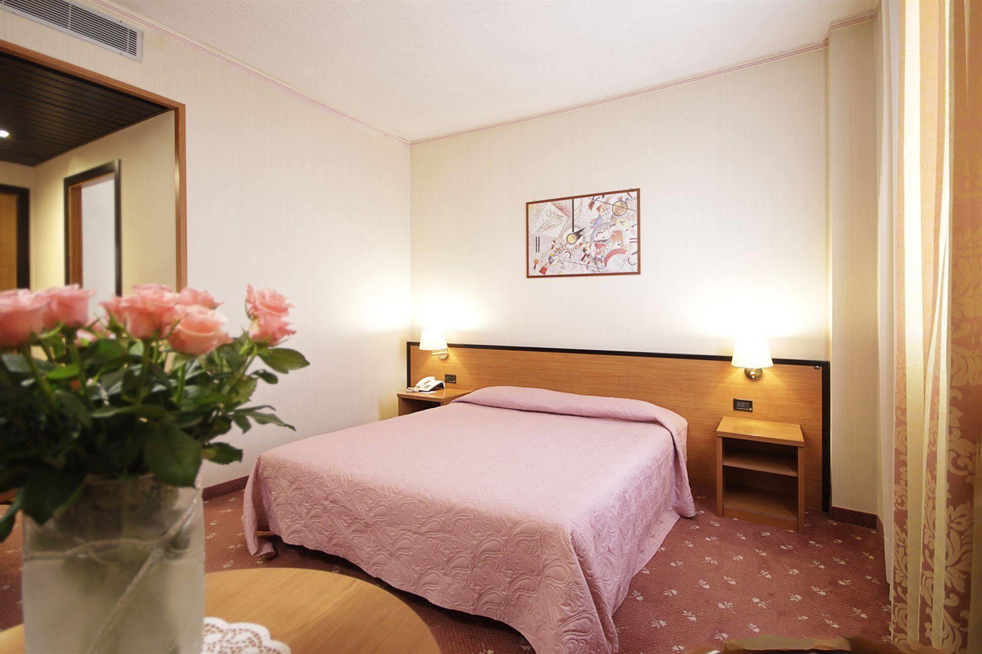 Hotel Executive Meeting & Events Udine Dış mekan fotoğraf