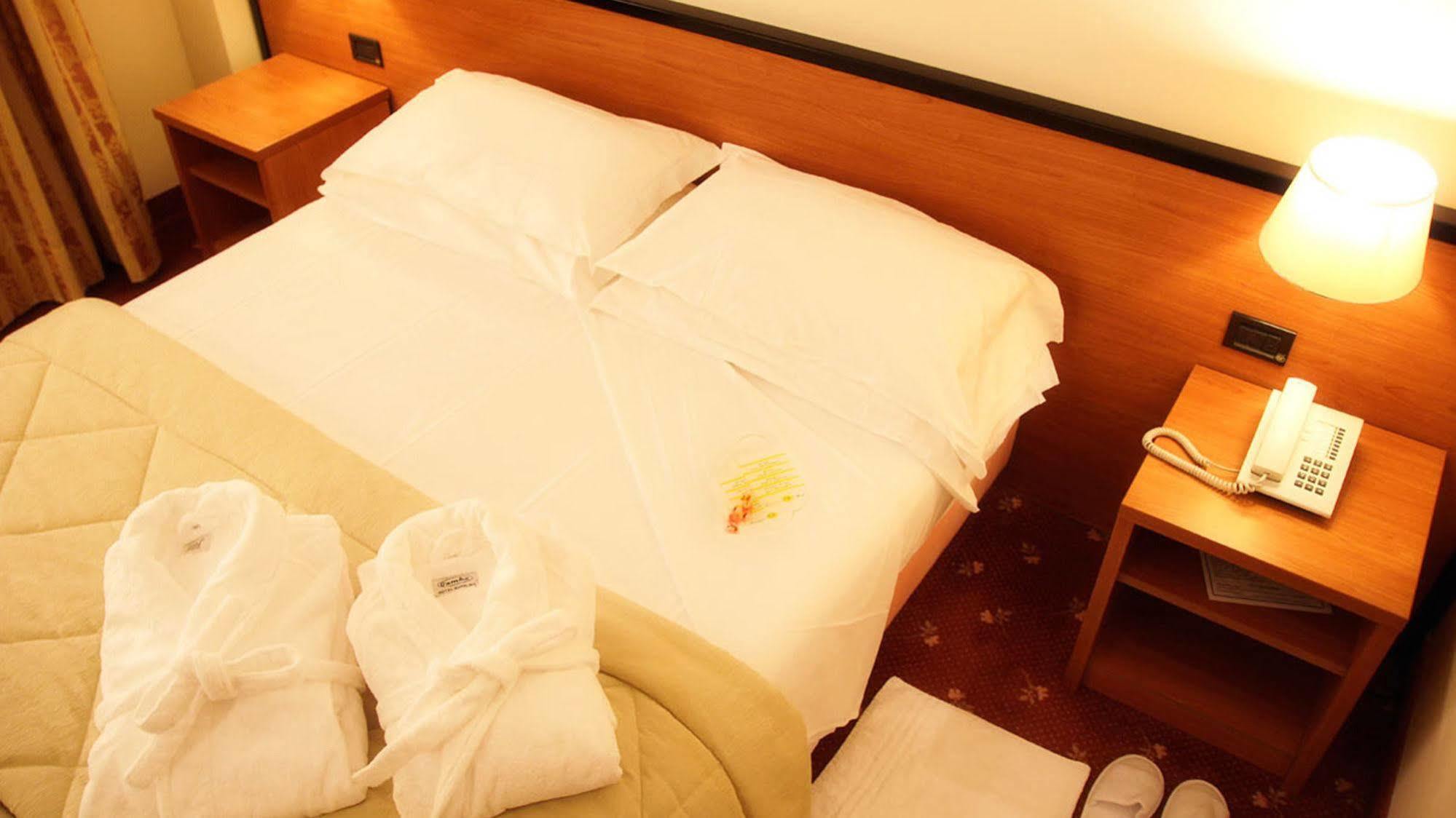 Hotel Executive Meeting & Events Udine Dış mekan fotoğraf
